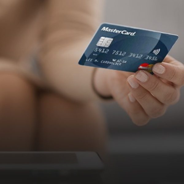 Mastercard и Visa вводят систему оплаты Click to Pay для онлайн-покупок