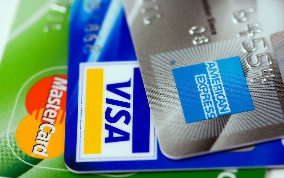 Кредитные карты не всегда были сделаны из пластика