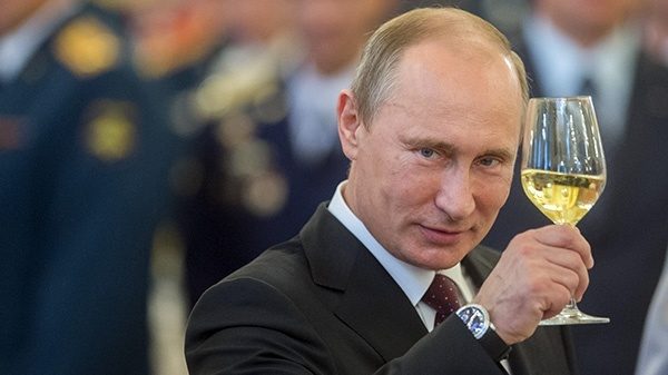 Путин согласился запустить в ДФО ипотечную программу со ставкой 2%