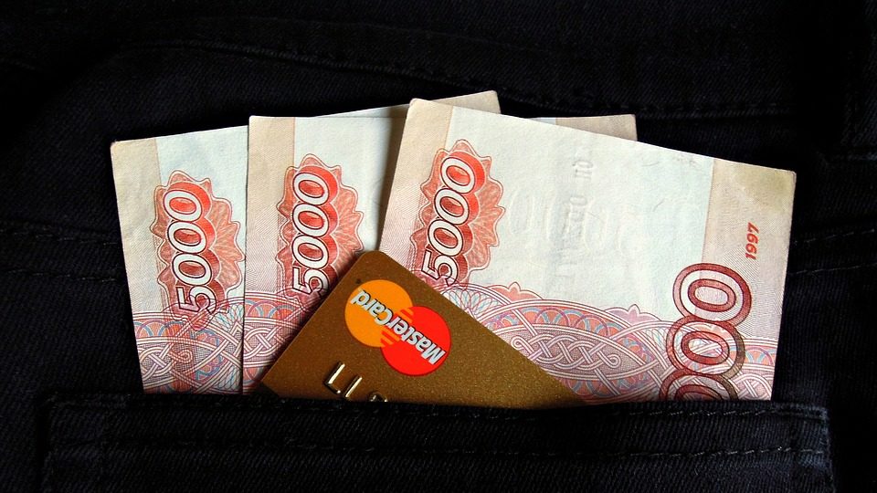 НСПК начала работы по переносу в Россию платежей через Apple Pay