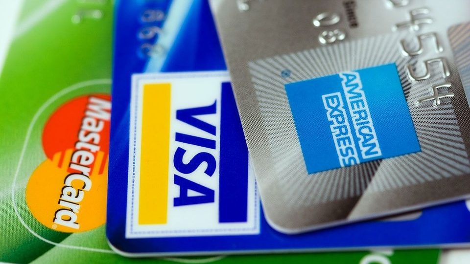 Кредитные карты или потребительский кредит: что выбрать?