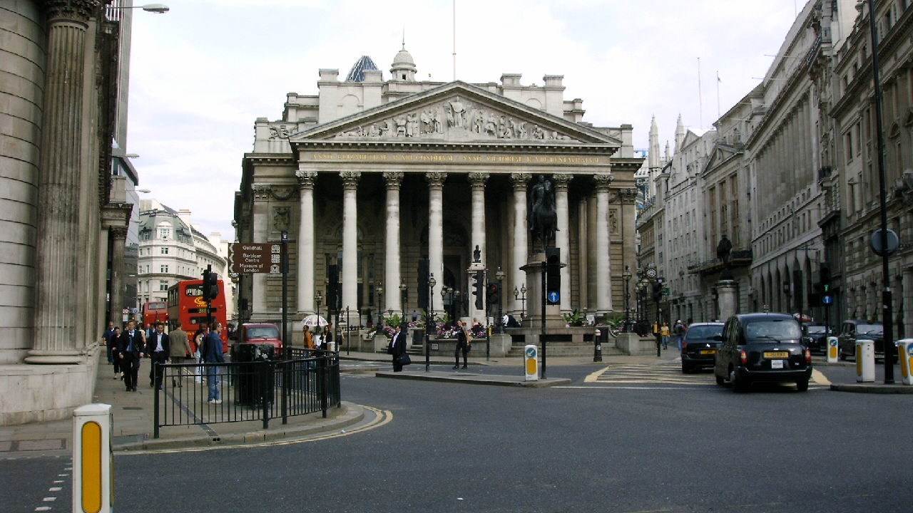 TCS Group, в которую входит “Тинькофф банк”, намерена разместить 10% капитала на LSE
