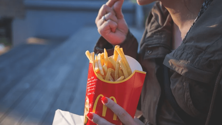 Минимальная зарплата в McDonald’s США превысила доходы почти всех россиян